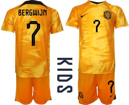 Otroški Nogometni dresi Nizozemska Domači SP 2022 Kratek Rokav + Kratke hlače BERGWIJN 7
