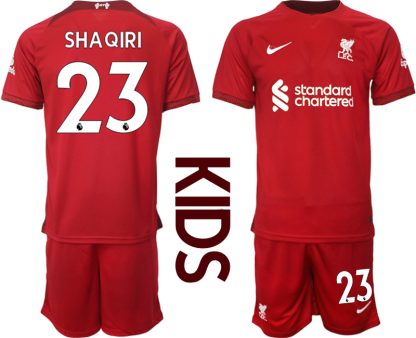 Poceni-Otroski-nogometni-dresi-kompleti-Liverpool-Domaci-2023-Kratek-Rokav-Kratke-hlace-SHAQIRI-23