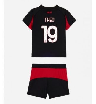 Kupiti-Prodajo-Otroski-Dresi-komplet-AC-Milan-Domaci-2025-26-tisk-Theo-Hernandez-19