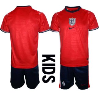 Kupiti-Prodajo-Otroski-Nogometni-dresi-kompleti-Anglija-Gostujoci-SP-2026-rdeca-crna