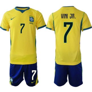 Kupiti-Prodajo-Moski-Nogometni-dresi-reprezentance-Brazilija-Vinicius-Junior-7-Domaci-SP-2026-Kratke-hlace