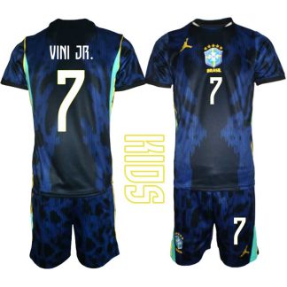 Kupiti-Prodajo-Otroski-Nogometni-dresi-kompleti-Brazilija-Vinicius-Junior-7-Gostujoci-SP-2026