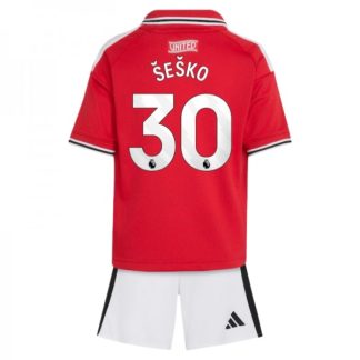 Kupiti-Prodajo-Benjamin-Sesko-30-Otroski-nogometni-dresi-Manchester-United-2026-27-Domaci